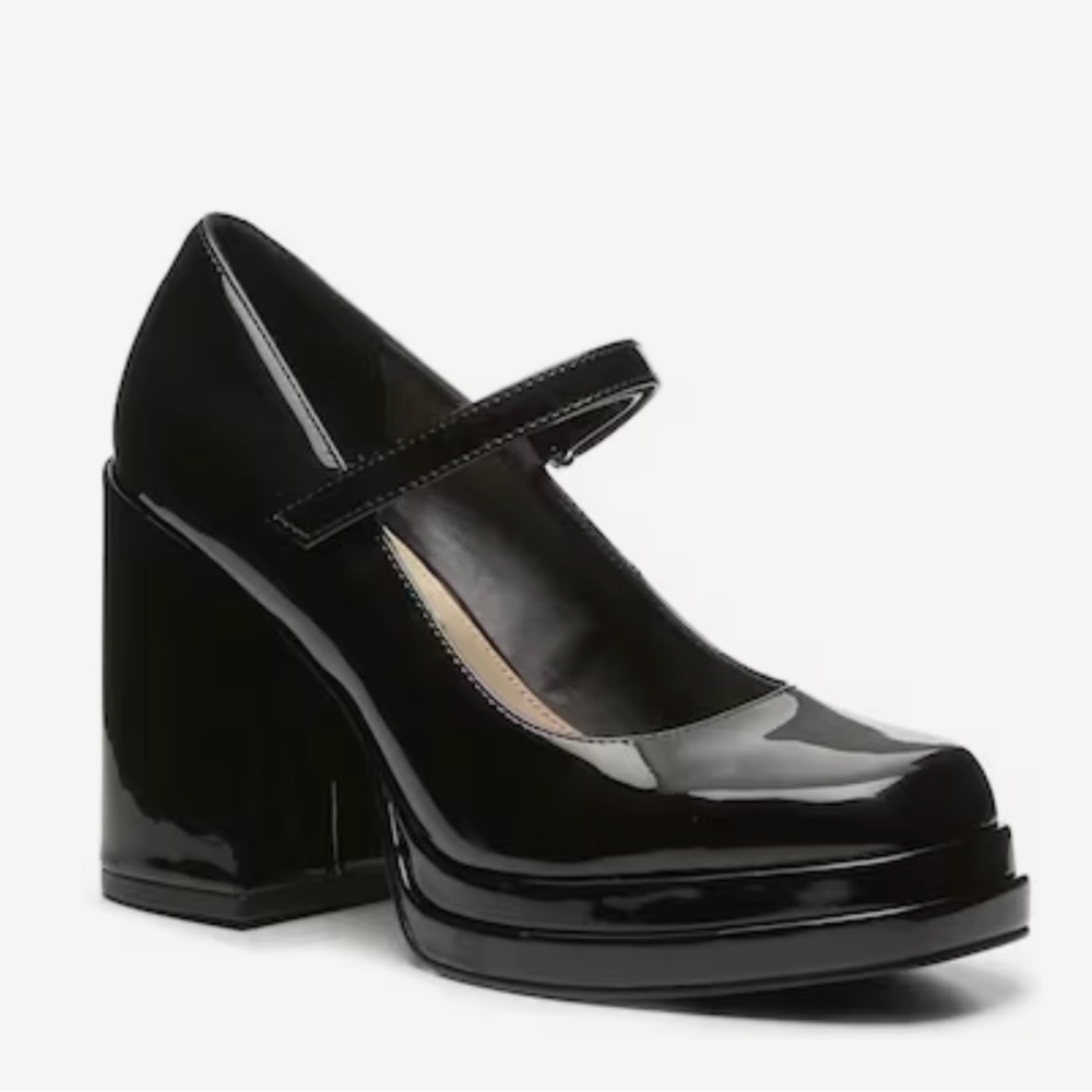 NWOT Brand New Steve Madden Chunky Mary Janes